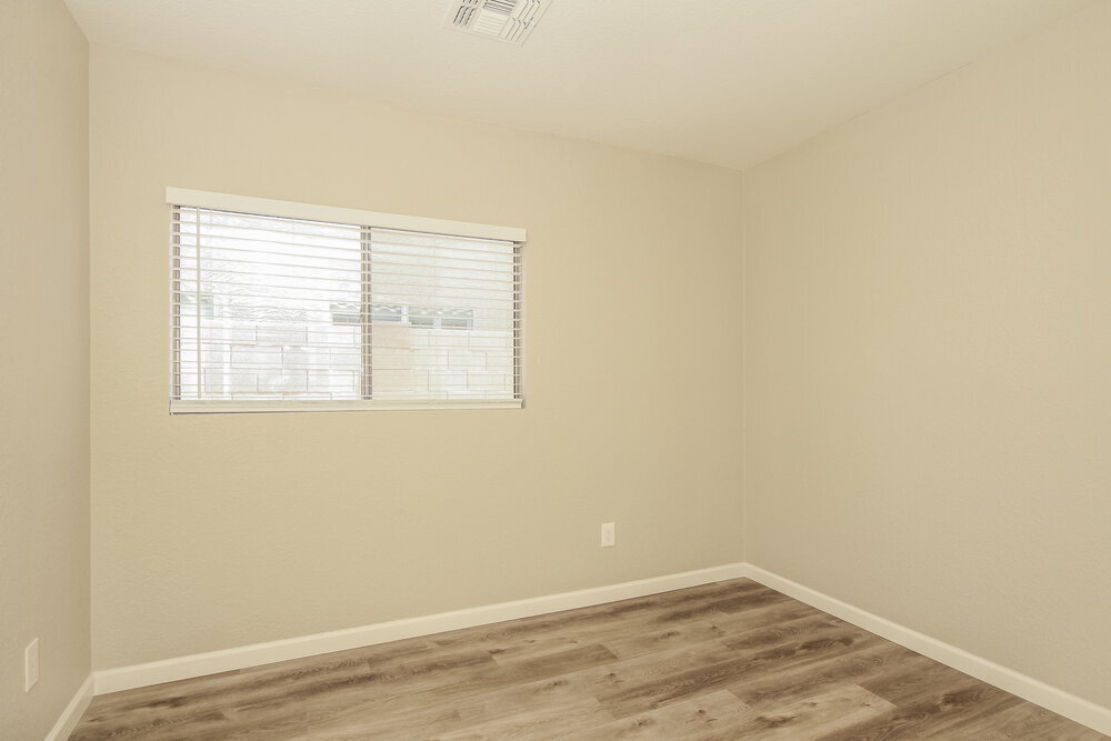 Building Photo - 9650 W Payson Rd