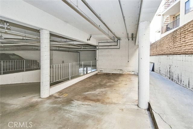 Building Photo - 6124 Buckingham Pkwy