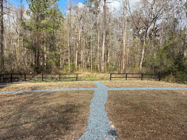 Building Photo - 5223 Chicory Cir