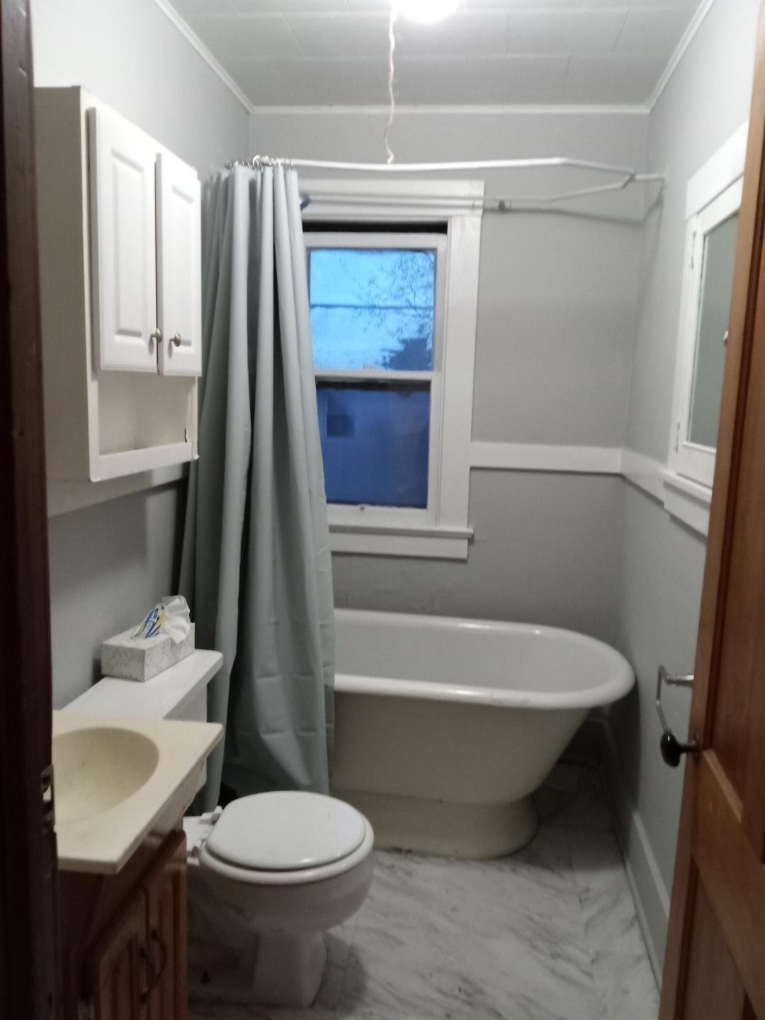 Bathroom - 404 Birr St