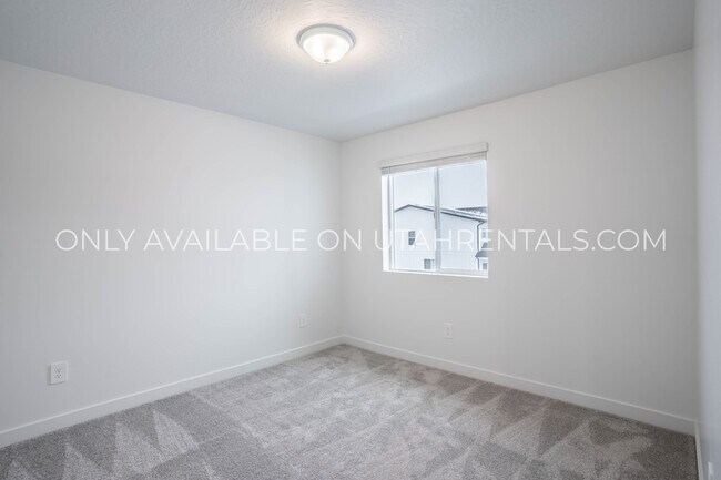 Building Photo - 4941 Willowstone Dr