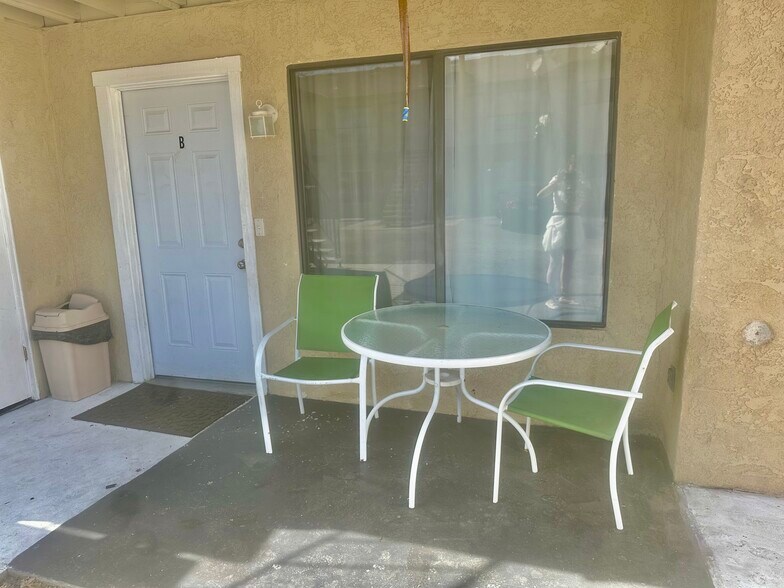 Building Photo - 6005 Hill Dale Ct