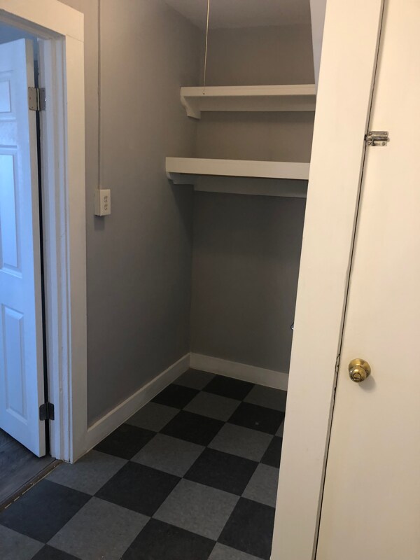 Building Photo - 12 Arch St