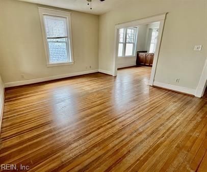 Building Photo - 230 E 40th St