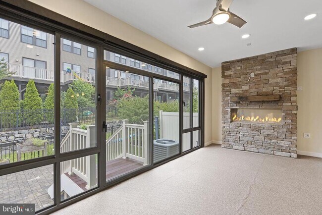 Building Photo - 3156 Goldenwave Ct