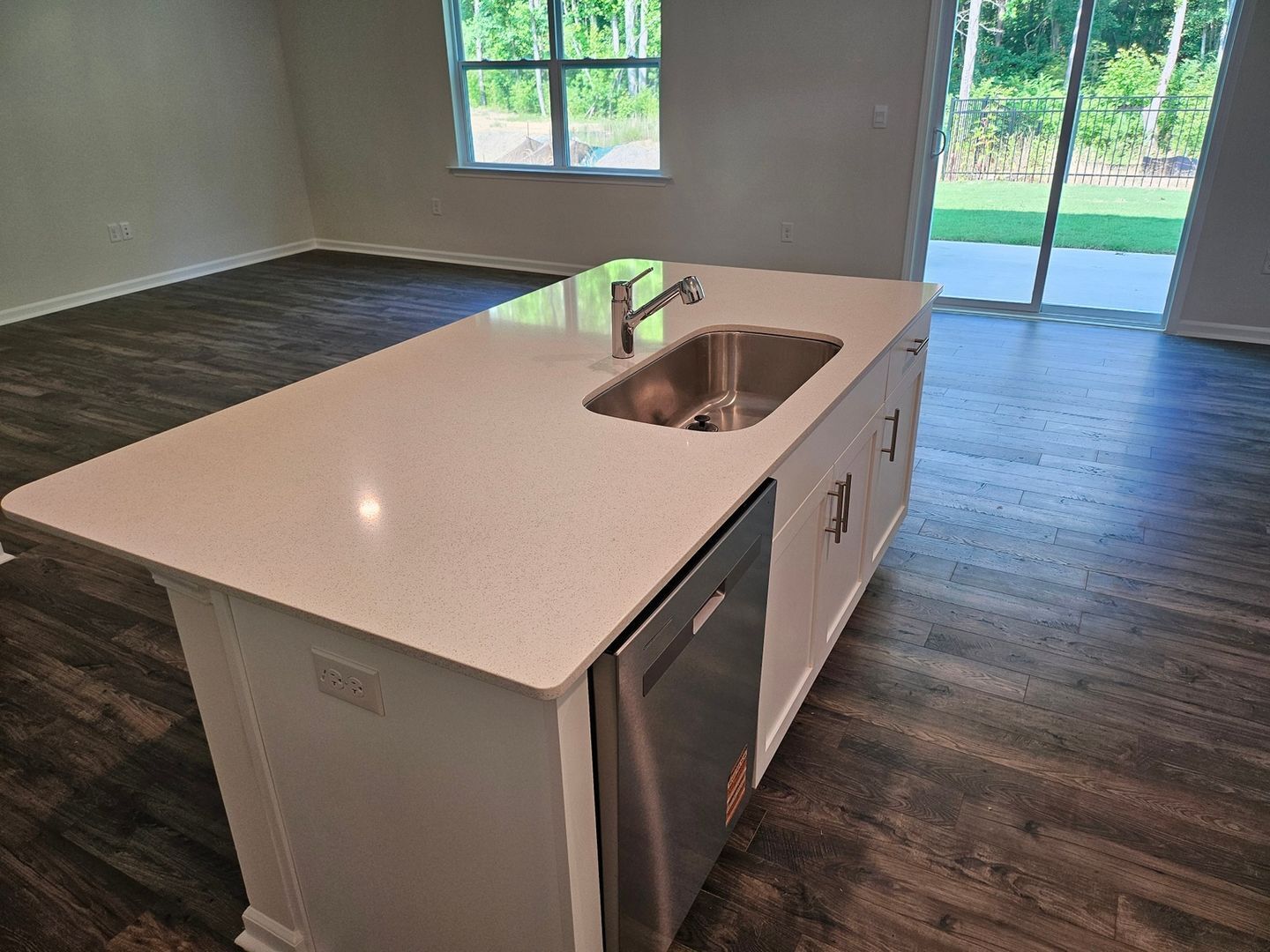 Building Photo - 925 Canis Minor Rd