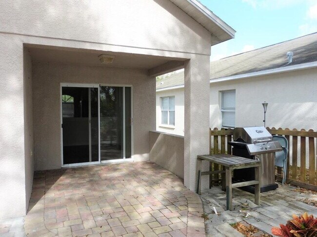 Building Photo - 12509 Lake Vista Dr