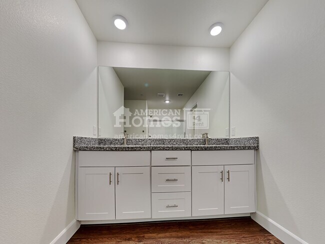 Building Photo - 92 Cabaletta Lane