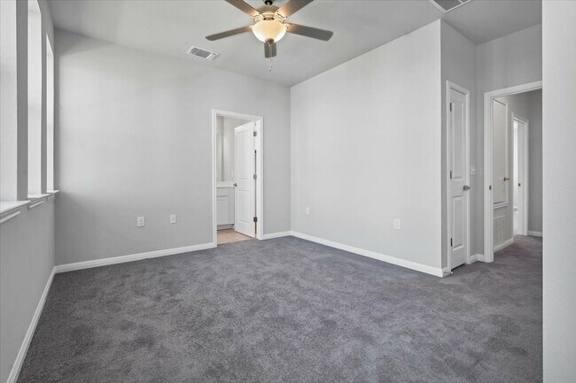 Building Photo - 9015 Cattle Baron Path