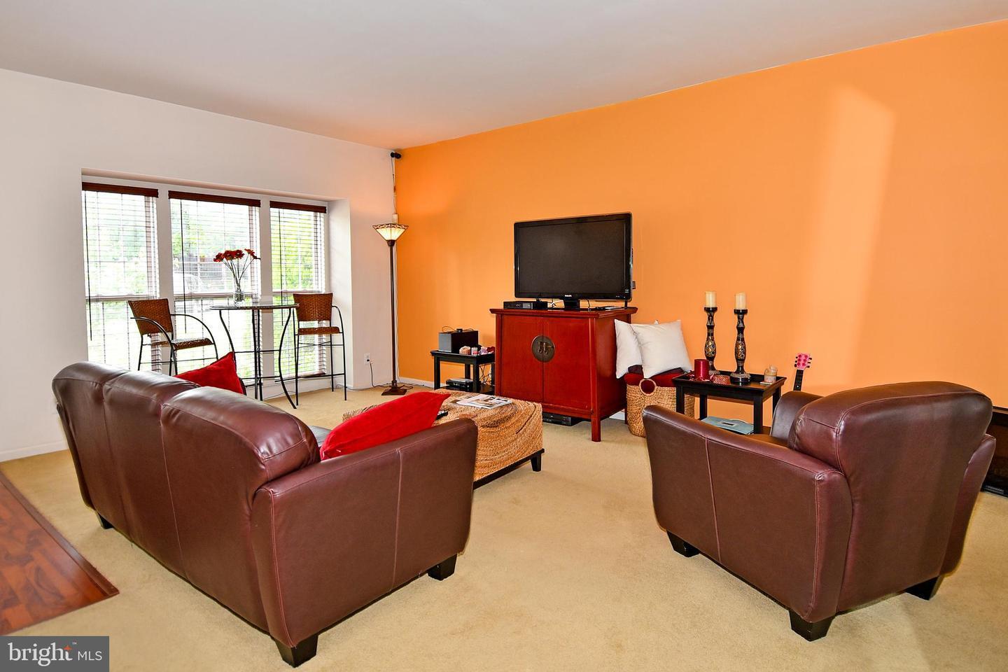 Living room - 16739 Sweeney Ln