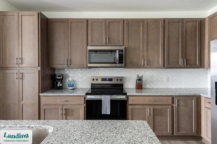 Building Photo - 135 Dresser Ln