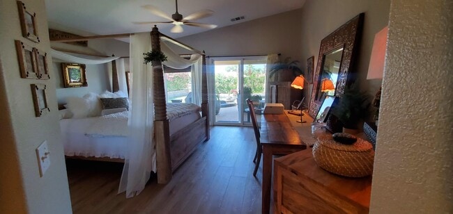 Building Photo - 82570 Delano Dr