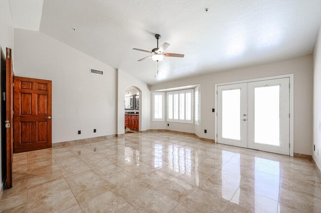 Building Photo - 8830 E Carol Way