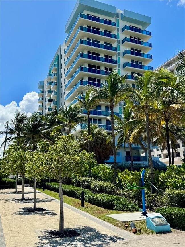Building Photo - 9201 Collins Ave