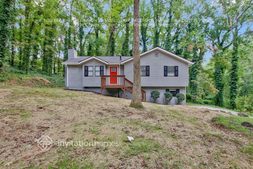 Building Photo - 1023 Lakewood Dr