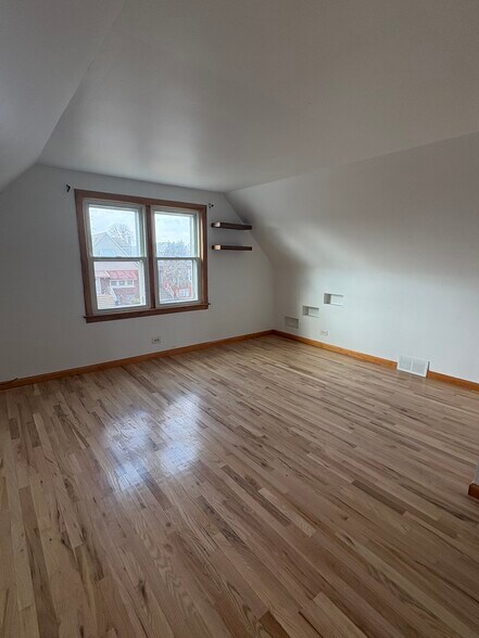 Building Photo - 6055 S Massasoit Ave