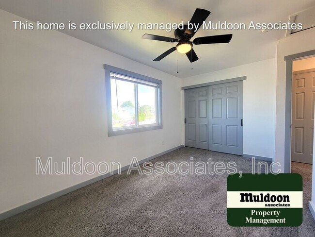 Building Photo - 4375 Millburn S