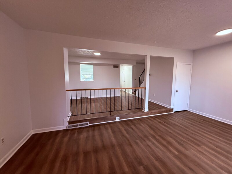 Building Photo - 2916 Carlyle Ct