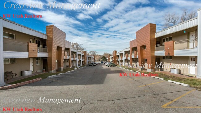 Building Photo - Marmalade Square