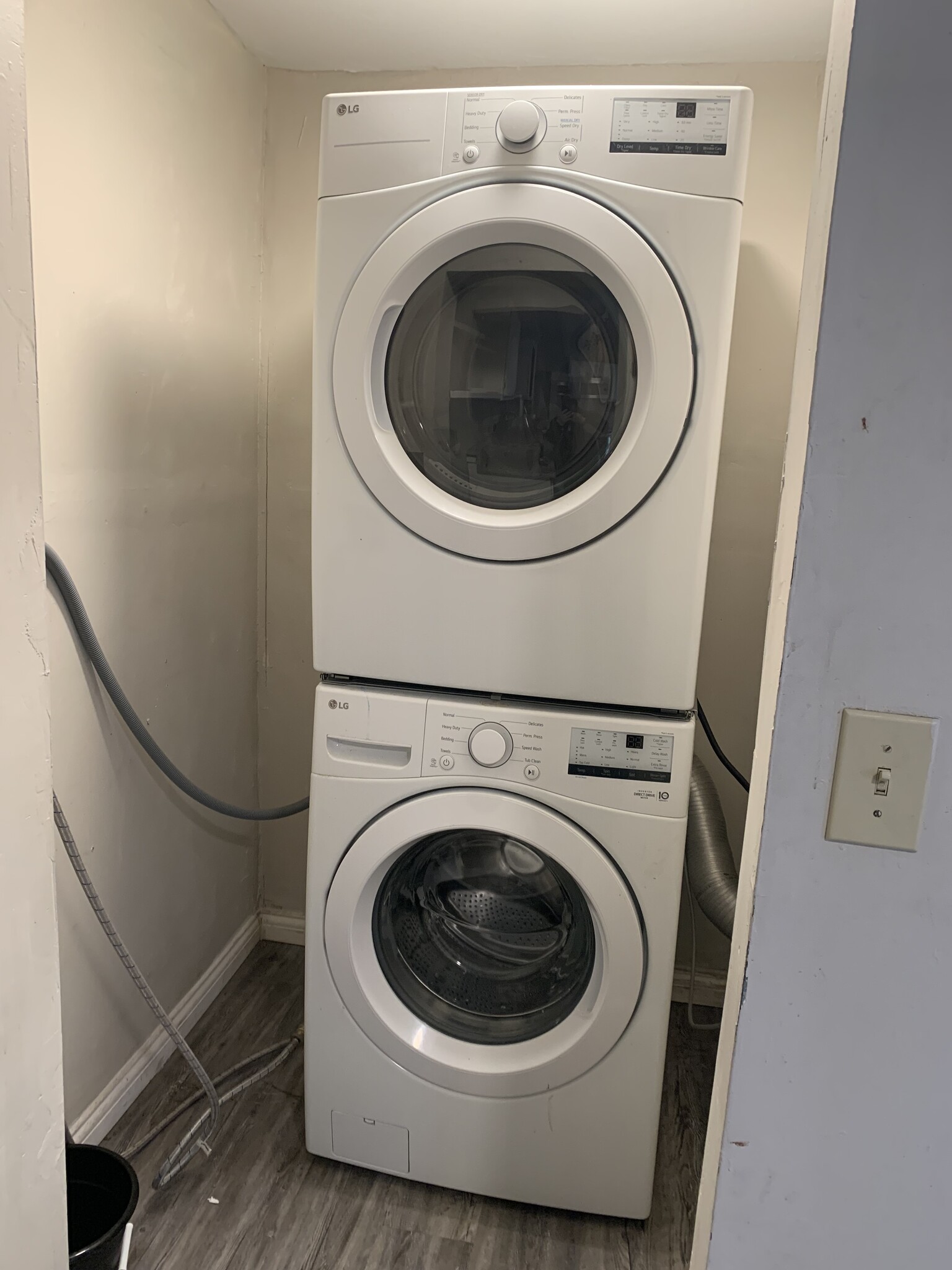 Less than a year old washer/dryer - 672 Stewart Ave