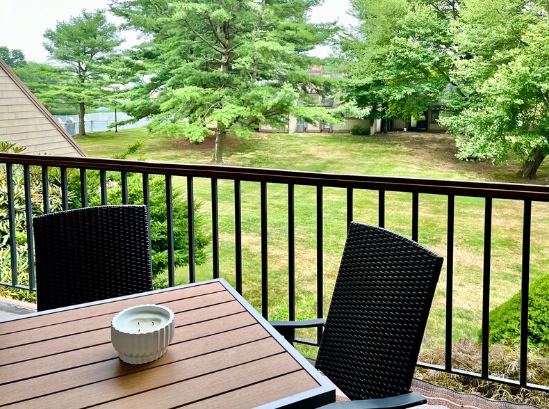 Balcony - 85 Viscount Dr