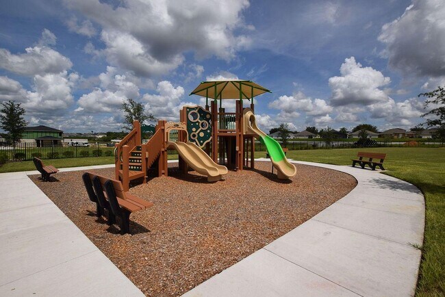 Building Photo - Brand New 3 bed 2.5 bath in beautiful Mirabella neighborhood in Davenport