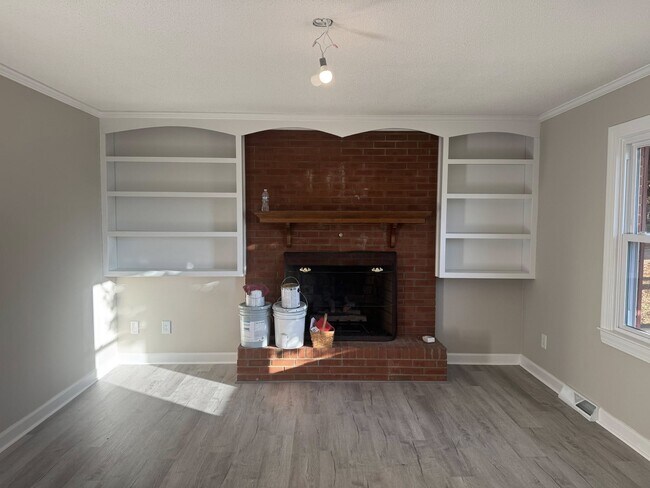 Building Photo - 107 Emlee St