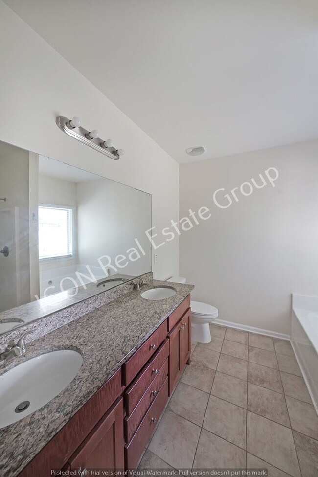 Building Photo - 4/3 Ranch home in Swim Tennis community