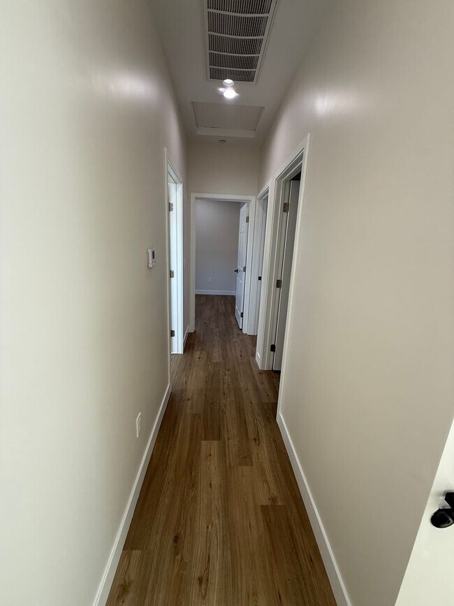 Building Photo - All solar new construction 3/3 house