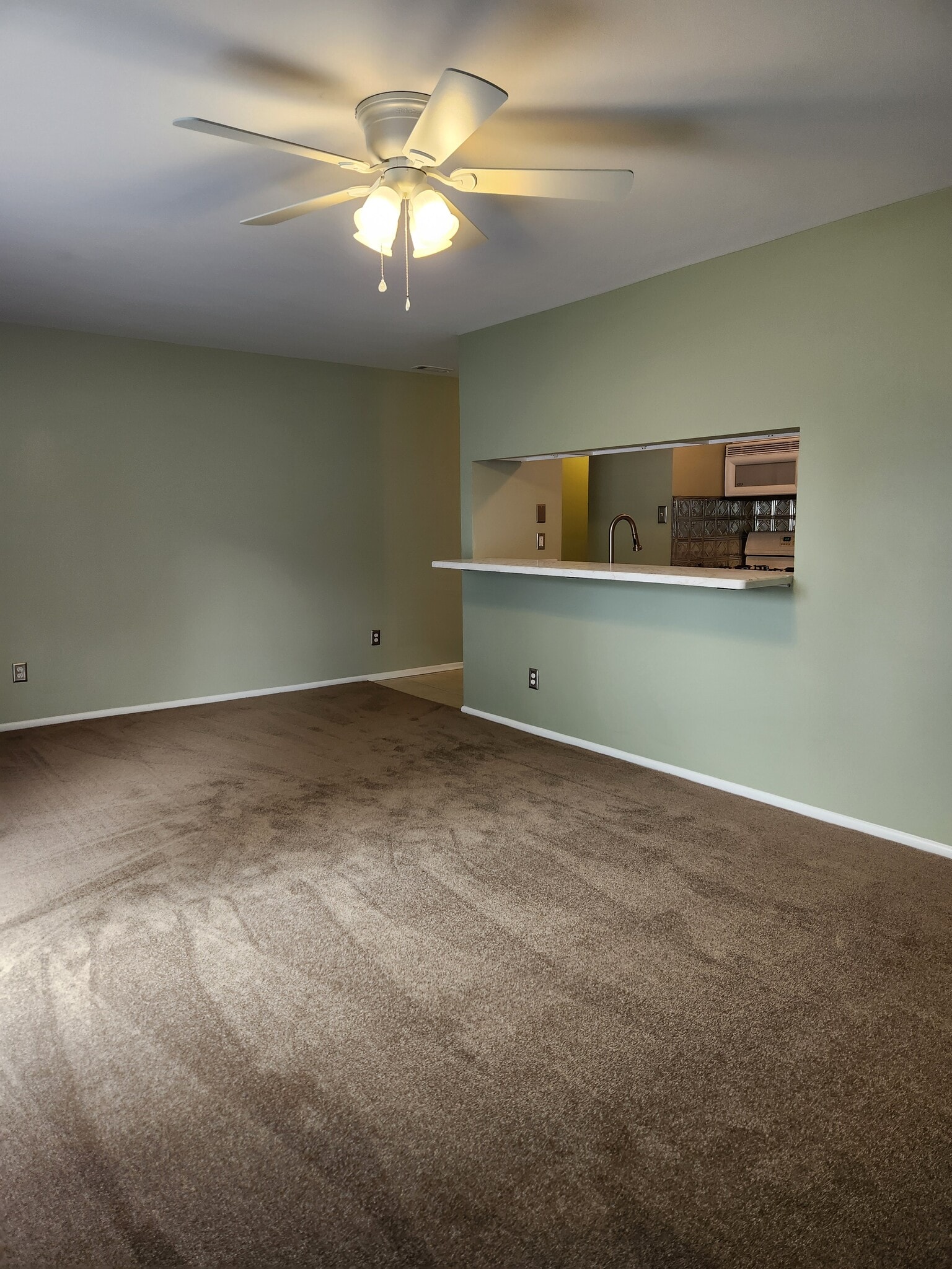 Living Room - 608 Woodhollow Dr