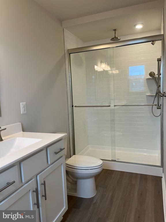 Building Photo - 90 Trotting Rd