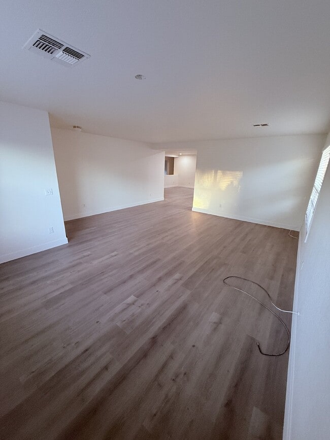 Building Photo - 26807 N 31st Dr