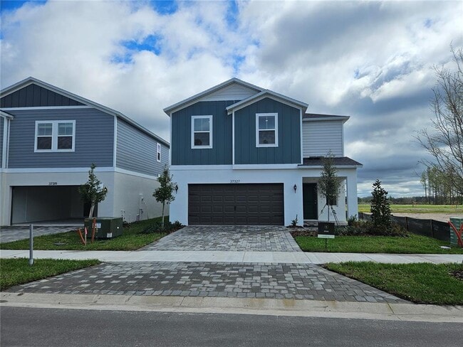 Building Photo - 37327 Sagemoor Dr