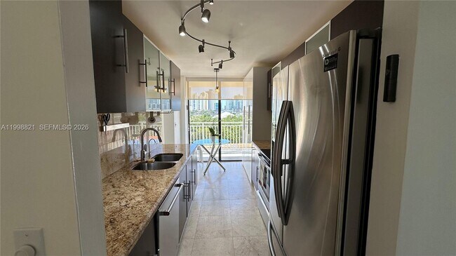 Building Photo - 210 174th St