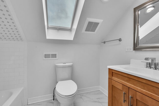Building Photo - 3108 N 78th Ct