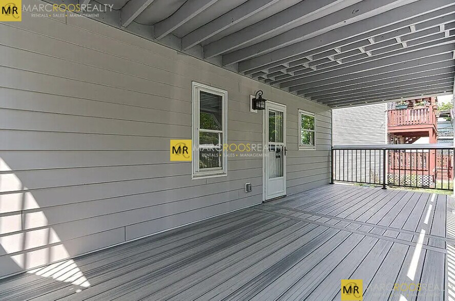 Building Photo - 237 Trenton St