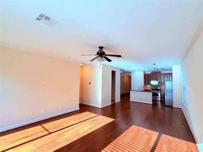 Building Photo - 2505 Amur Dr