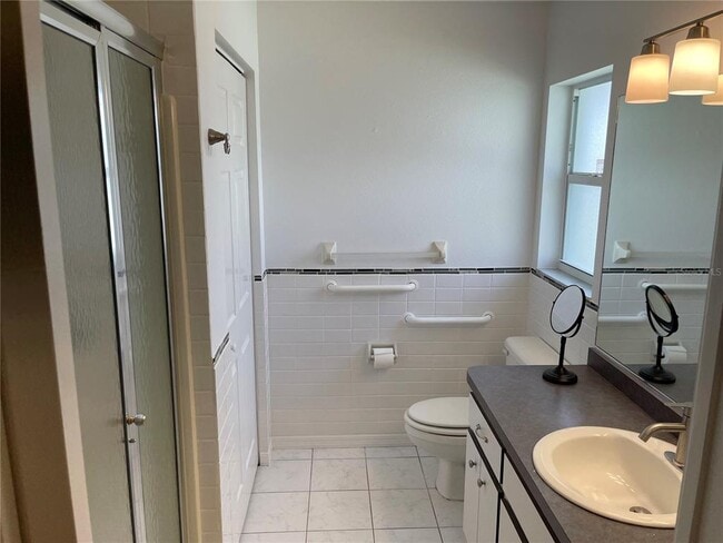 Building Photo - 1012 Laurel Ave