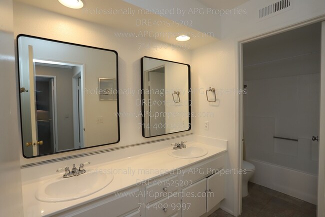 Building Photo - 1281 Celery Ln
