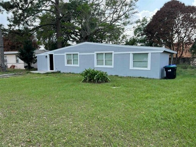 Building Photo - 682 Walkup Dr