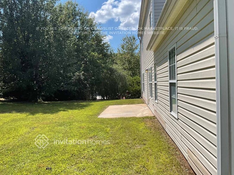 Building Photo - 862 Shadow Lake Dr