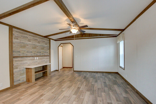 Building Photo - 295 Seays Rd