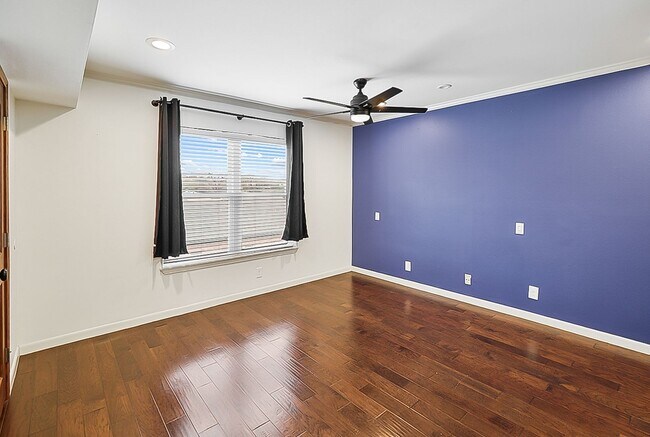 Building Photo - 102 Ruelle
