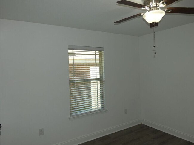 Building Photo - 4836 Covenant Cir