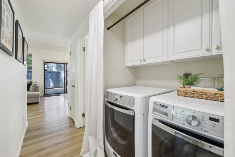 Building Photo - 7104 Cross Creek Cir