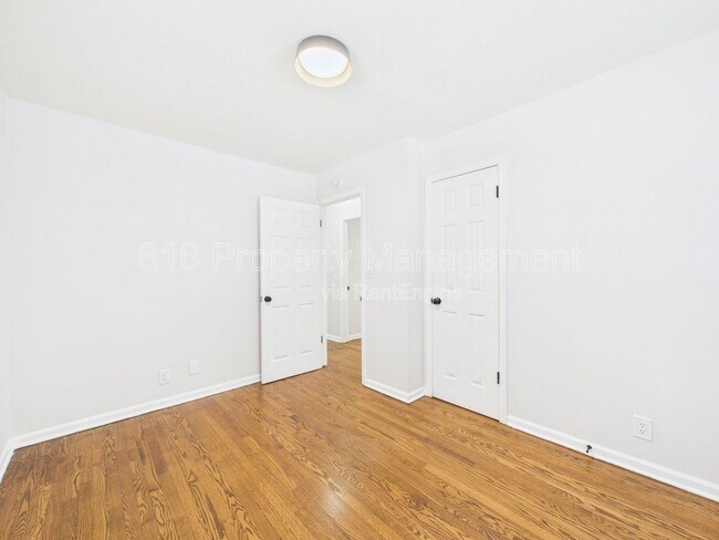 Building Photo - 4730 Richmond Ave