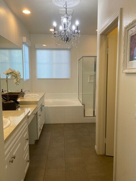 Building Photo - 1375 Dolomite Way