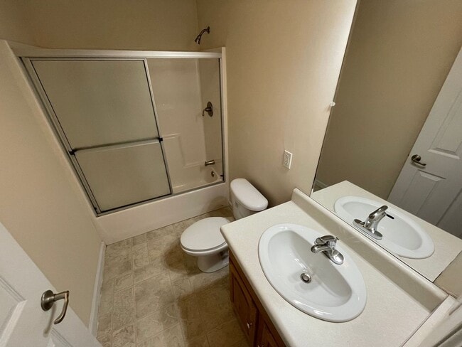 Building Photo - PRE-LEASING FOR AUGUST 2026!