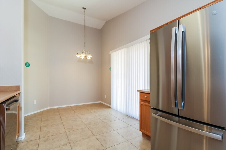 Building Photo - 15108 N El Frio Ct