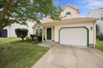 Building Photo - 3-Bedroom Home with Garage & Private Patio